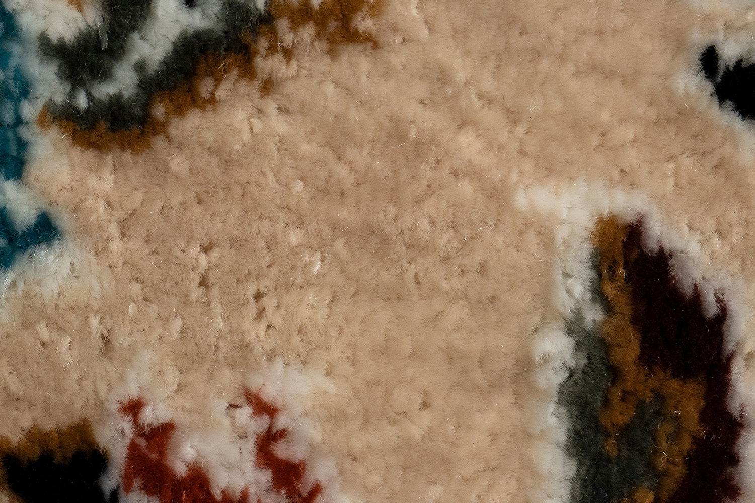 Apharwat Luxurious Kashmiri Rug