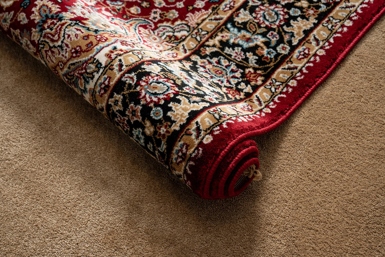 Gulzar - Luxurious Kashmiri rug