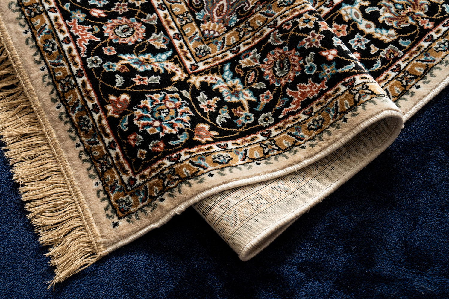 Apharwat - Luxurious Kashmiri rug