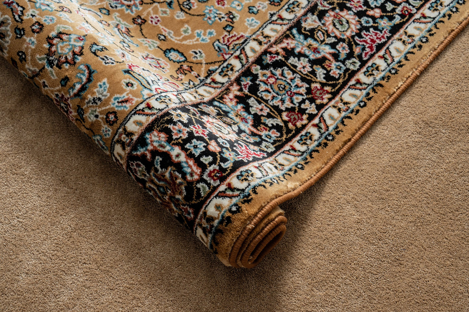 Kans - Luxurious Kashmiri rug